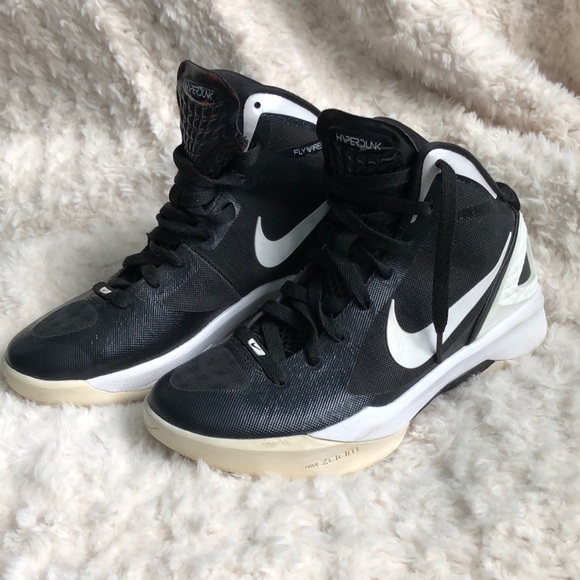 Nike Shoes - Size 7.5 Nike Basketball Shoes